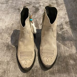 Golden Goose booties with feather zipper. NWOT! Size 37.